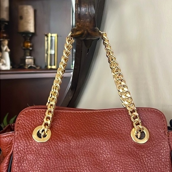 Brand New Valentina Genuine Leather Chain Convertible Handbag Crossbody Purse - Picture 2 of 16